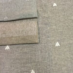 Tenda in lino con ricamo Api